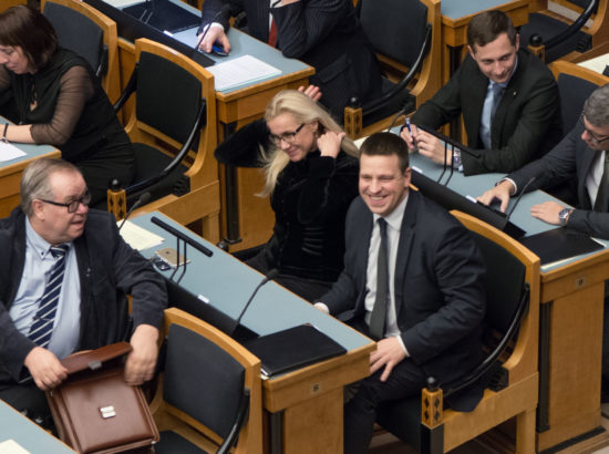 Riigikogu täiskogu istung, peaministrikandidaat Jüri Ratasele volituste andmine Vabariigi Valitsuse moodustamiseks